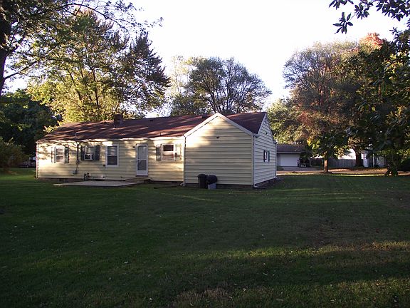 5th image of 1315 Laurel St