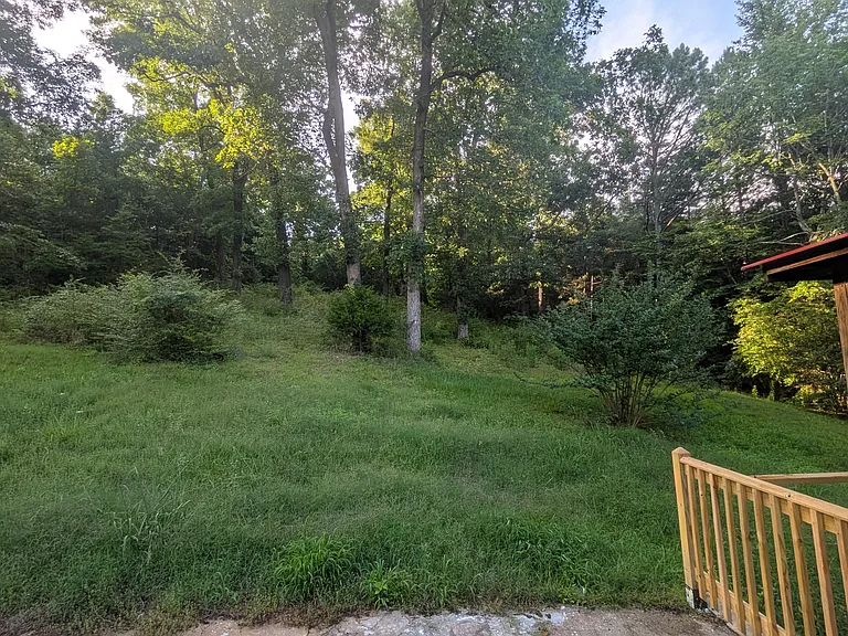 Bogue Rd — Photo 11