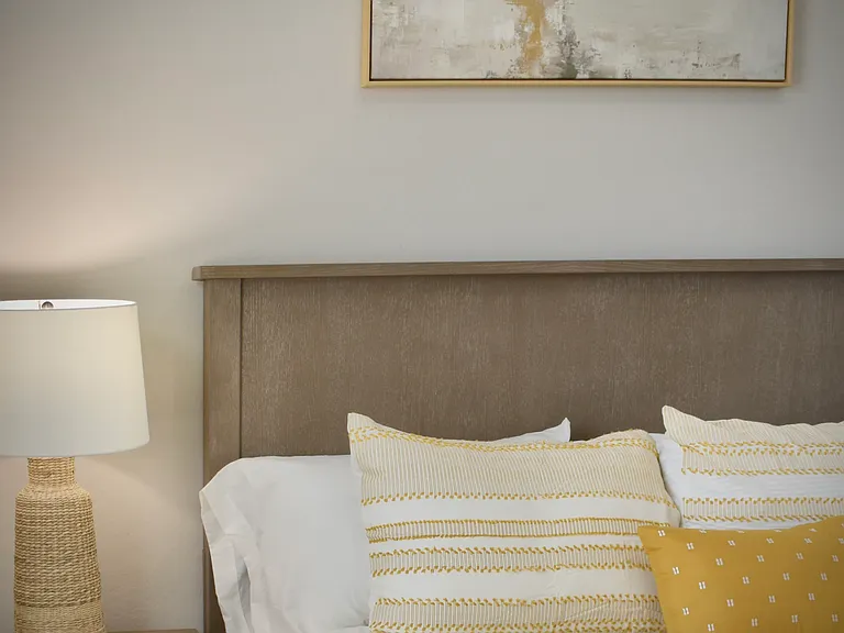 4864 E Village Dr — Photo 26