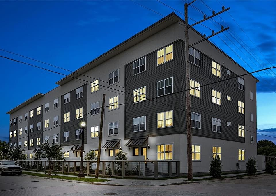 1st image of 2100 Saint Thomas St APT 303