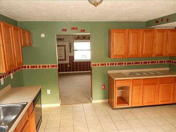 3rd image of 3235 Knox Mc Rae Dr