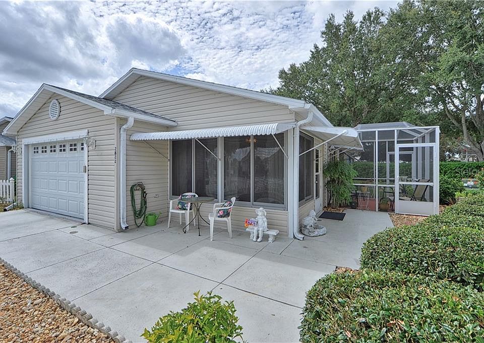 1st image of 2622 Moncayo Ave