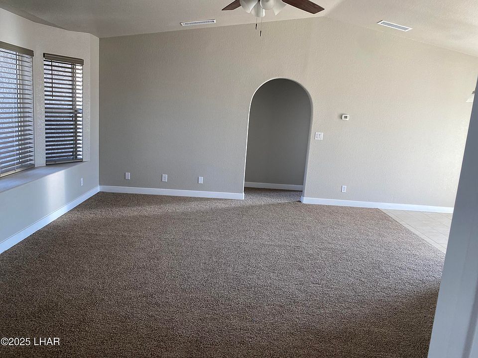 2nd image of 1211 Palo Verde Ln