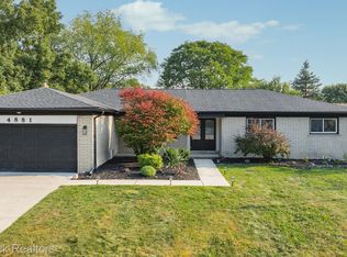 4881 Faircourt Dr, West Bloomfield, MI