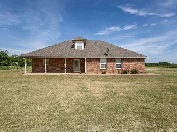 4730 SW Paint Rd, Cache, OK 73527