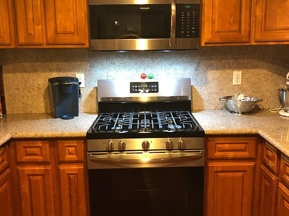 4th image of 6706 Garber Ave