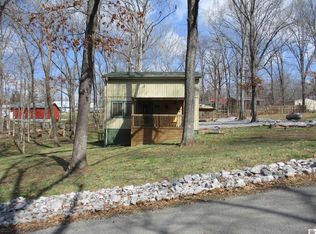 843 Rockcastle Lakeshore Dr, Cadiz, KY 42211