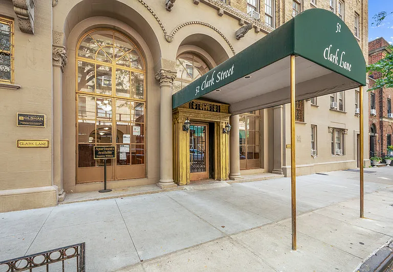 52 Clark St #1L — Photo 8