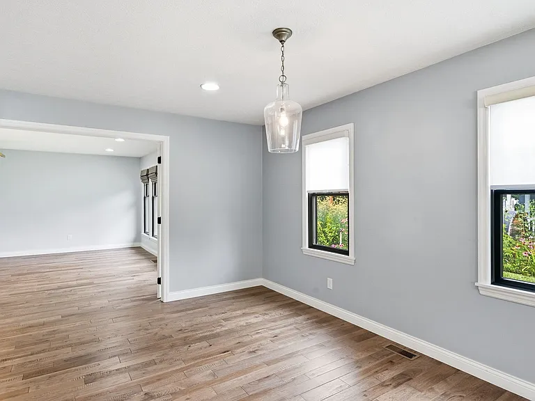 71 Forest Ave — Photo 24