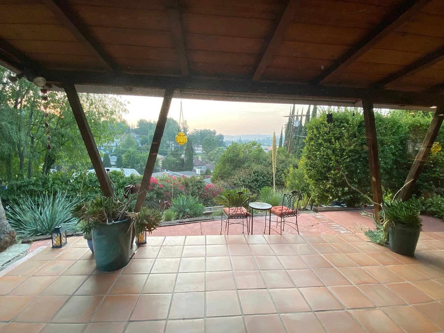 3 bed, 1890 sqft, $5,000 — Photo 2