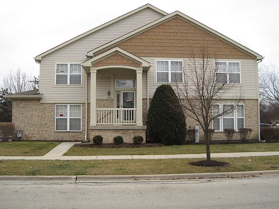 Front curbside view