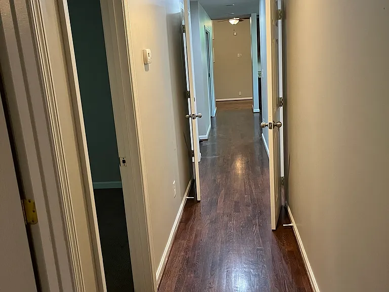 OAK HARD WOOD FLOORS