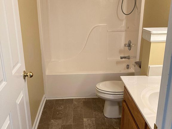 FULL BATH HALL 2ND FLOOR