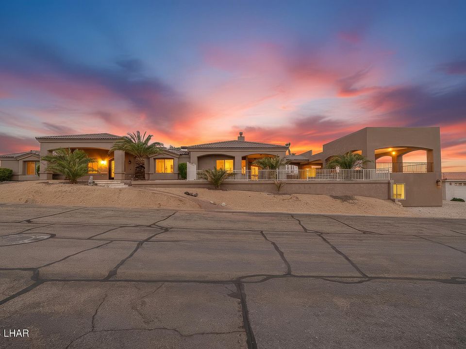 1st image of 2030 Cabana Dr