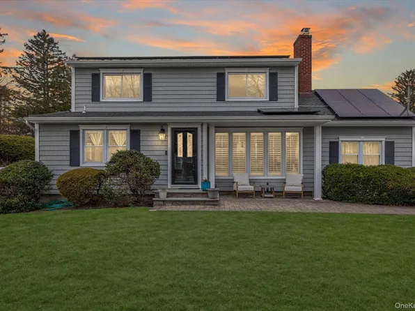 19 Alyssum Avenue, Huntington, NY 11743