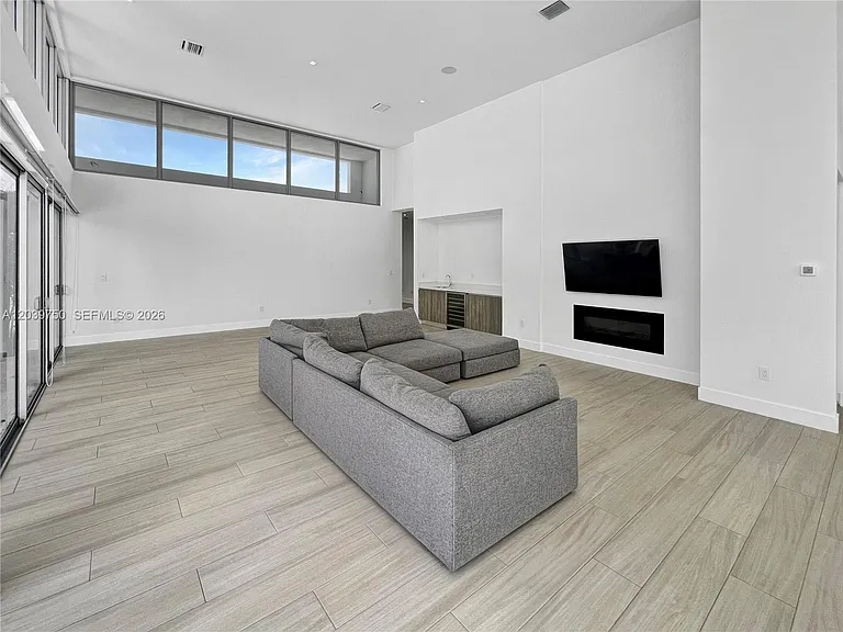 16582 Botaniko Dr S — Photo 9