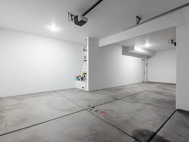 1889 E Honeycomb Dr — Photo 47