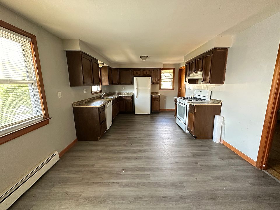 1st image of 127 Warner St #2A
