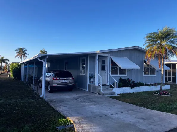 377 Jewelwood Ln, Naples, FL 34112