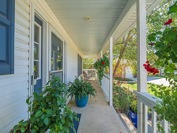 3rd image of 3218 E Kensington Park Dr