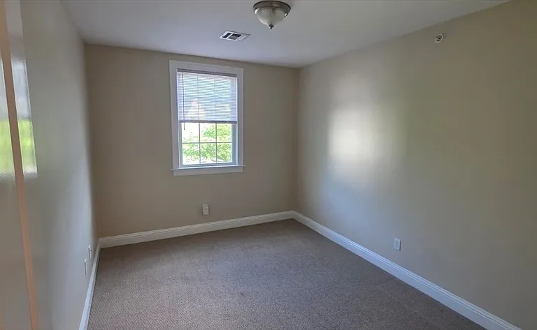3 County Ln #3 — Photo 13