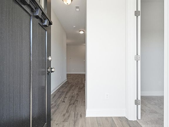 3rd image of 128 Sanctuary Street
