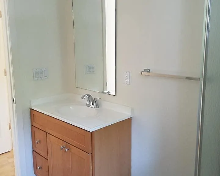 2460 High St — Photo 8
