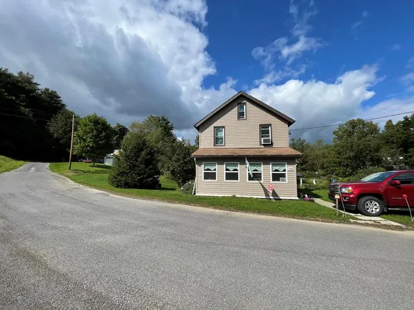 136 S State St, Timblin, PA 15778