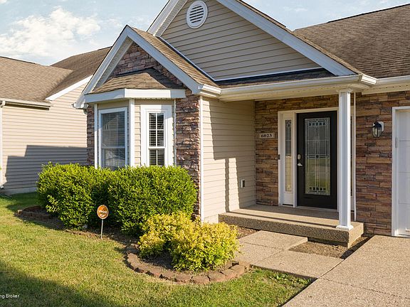 3rd image of 6023 Edgemont Way