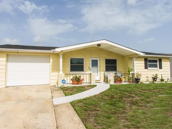 1441 Weyford Ln, Holiday, FL 34691