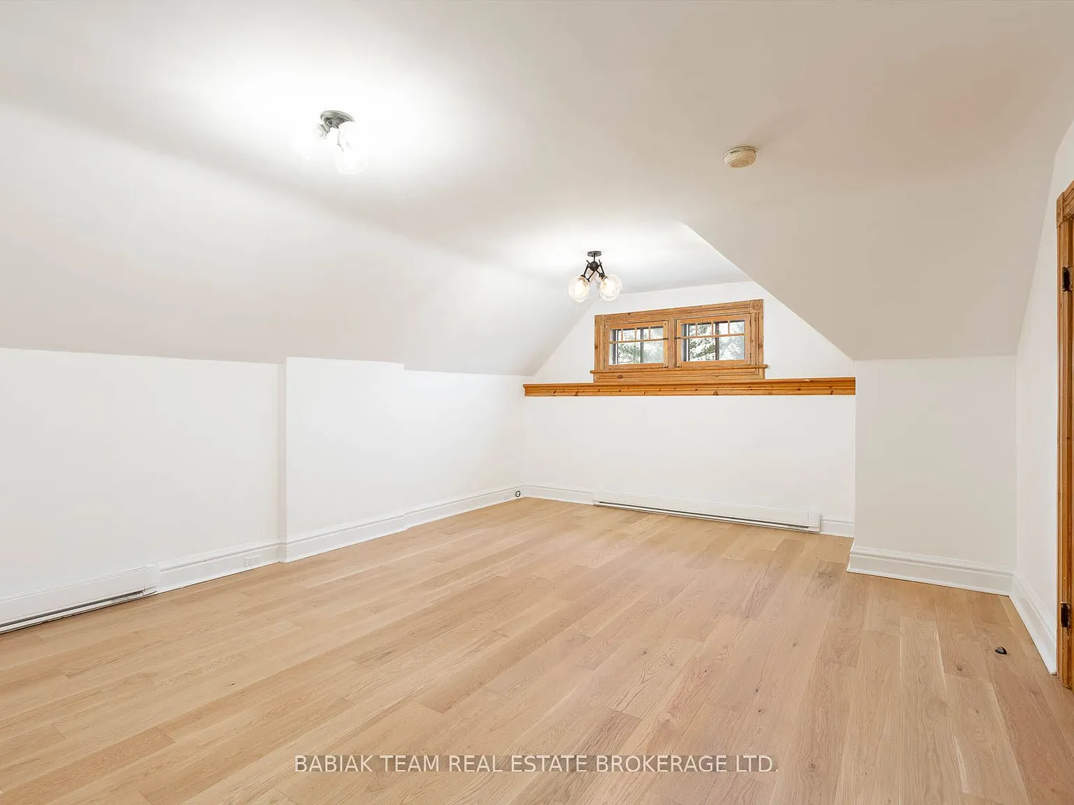 2 bed, $2,700 — Photo 4