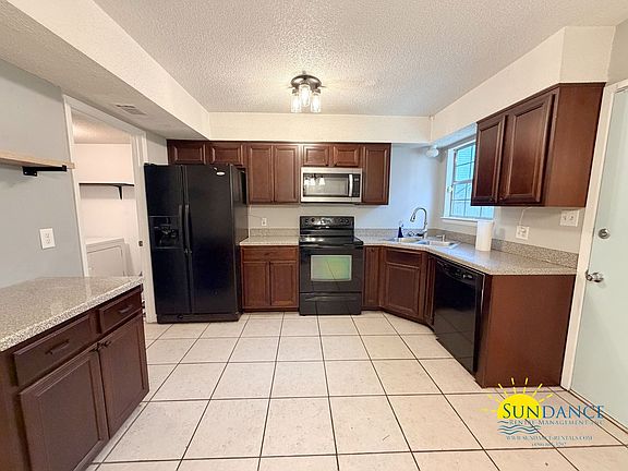 5th image of 705 Terrance Ct Unit A