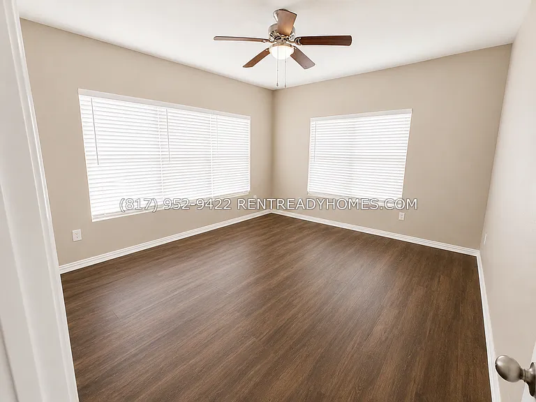 4433 Virginia Ln — Photo 7