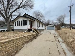 227 Marian Ave, Council Bluffs, IA 51503