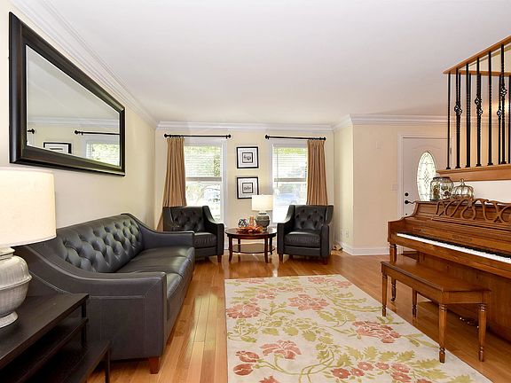4th image of 1228 S Dunton Ave