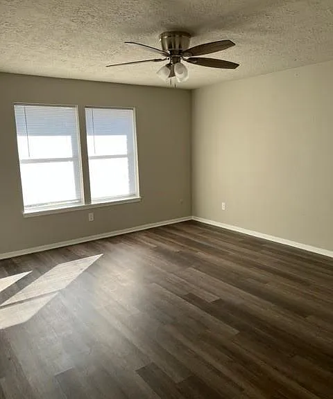 16326 Locke Haven Dr — Photo 14