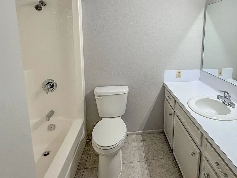 601 Hickory Dr #A — Photo 12