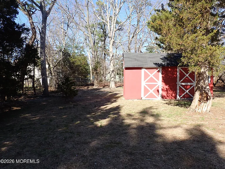1490 Davidson Ave — Photo 8