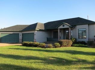 2140 E 260th St, Webster, MN 55088