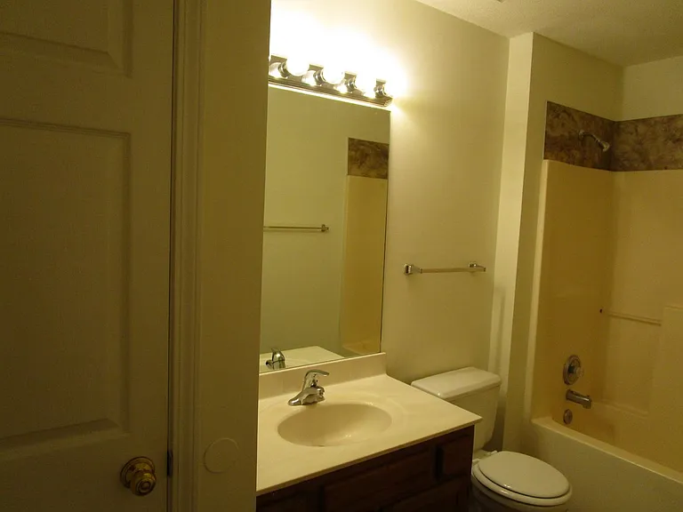 5001-5003 Betty Jean Way — Photo 26