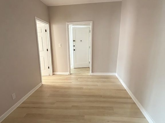 4th image of 1163 Fteley Ave APT 2