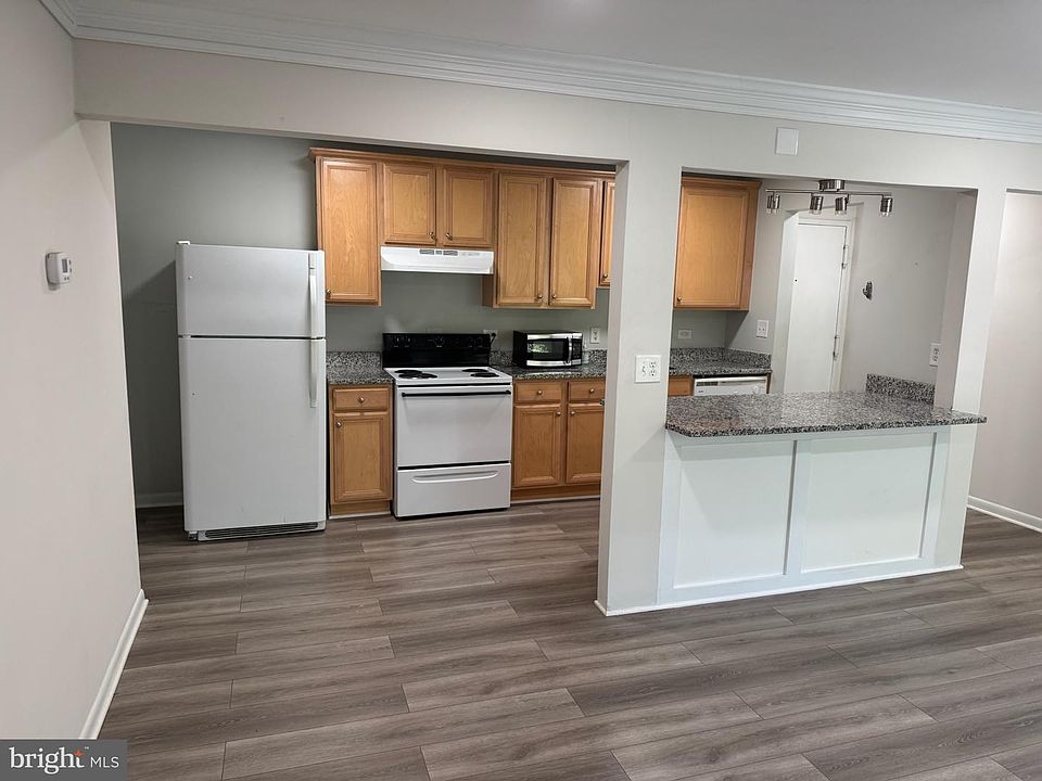 1st image of 1800 Jefferson Park Ave APT 91