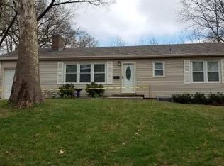 6911 Grandview St, Merriam, KS 66204