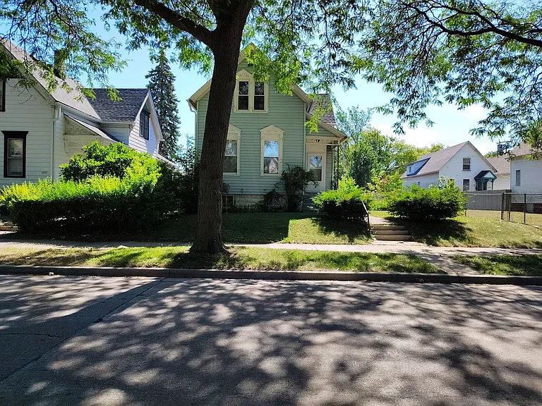 2840 N Vel R Phillips Ave — Photo 16