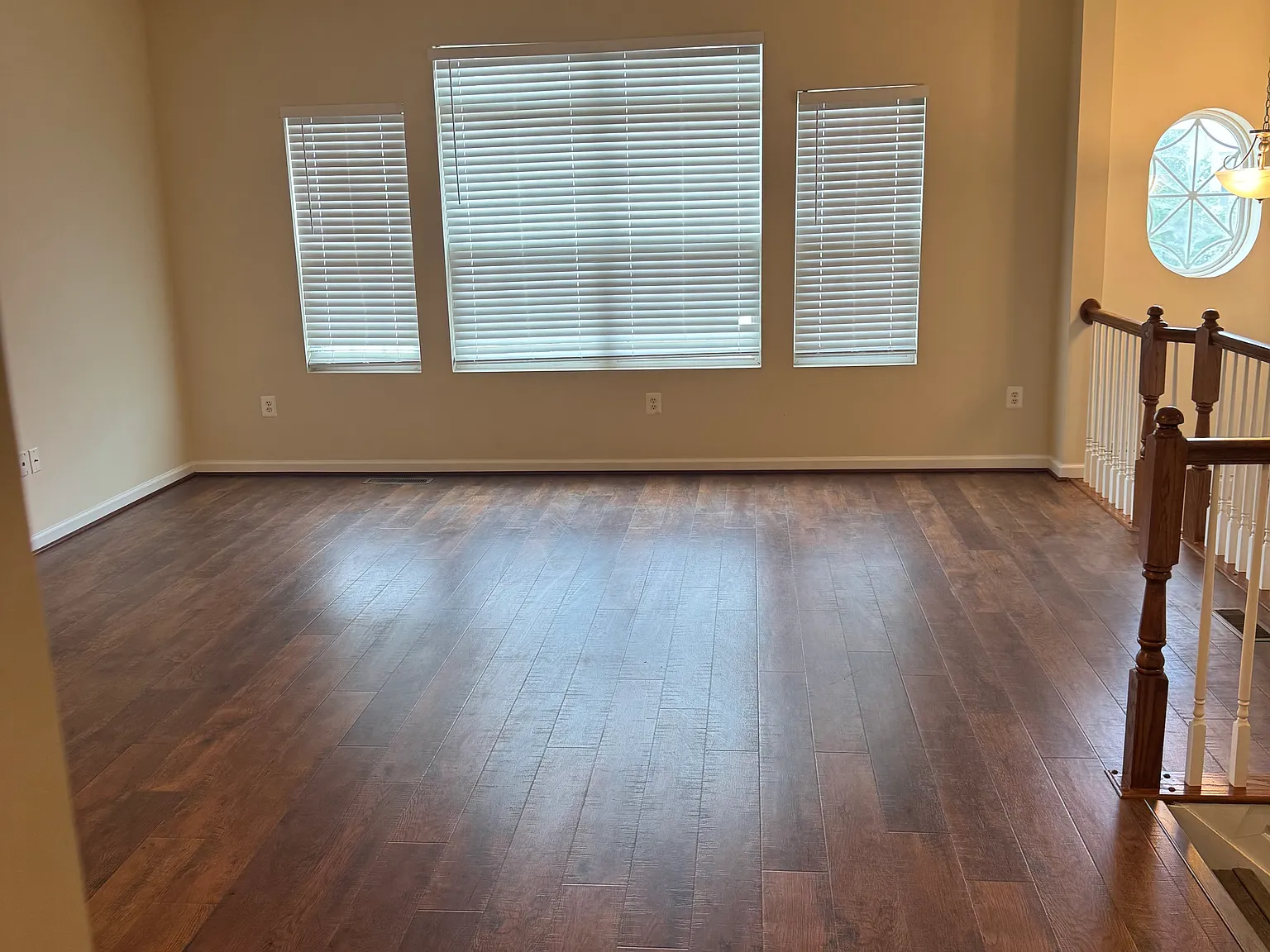 4 bed, 2775 sqft, $3,200 — Photo 4