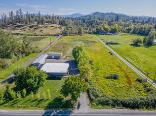 3511 Redwood Ave, Grants Pass, OR 97527
