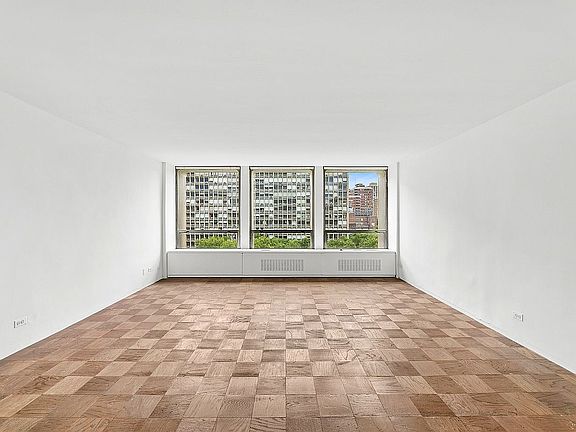 4th image of 330 E 33rd St APT 9A