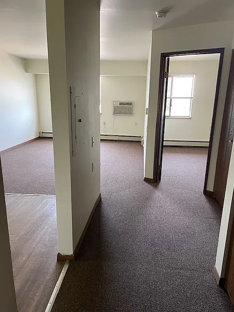 1 bed, $930 — Photo 3