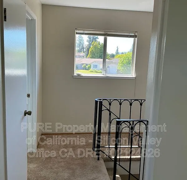 5655 Glen Haven Ct — Photo 10