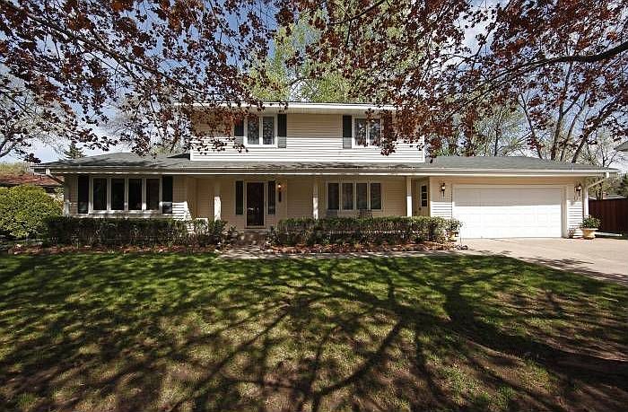 4 BR 2 Story, MV Schools